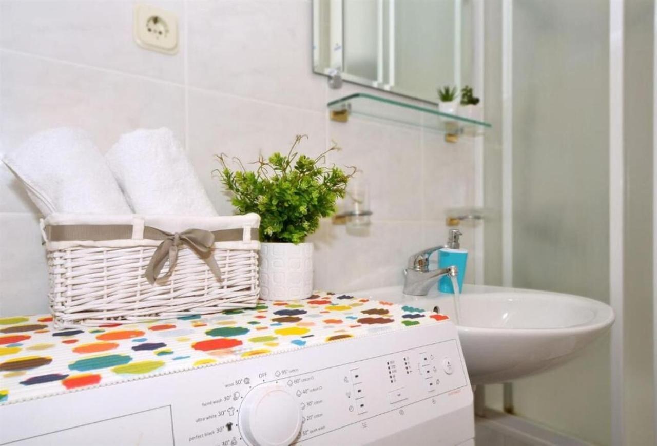 Apartments Sandy ロゴズニッツァ エクステリア 写真